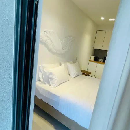 Elysium Luxury Living 1 * 스키아토스 타운